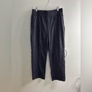 HALARA Black Cropped Pants NWT
